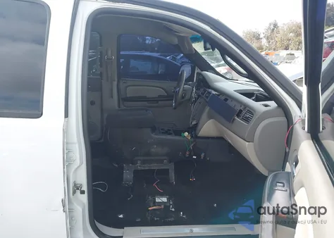 2007 Chevrolet Tahoe Lt z USA, uszkodzony, nr VIN 1GNFC13047R375034